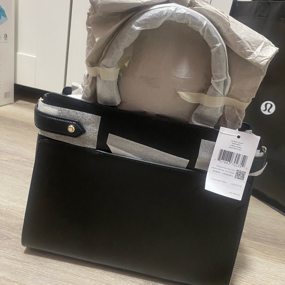 Kate spade medium satchel - Picture 2 of 2